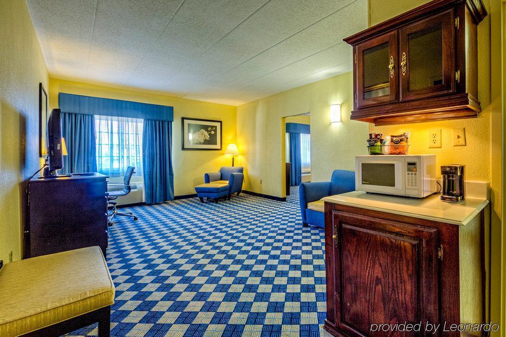 Holiday Inn Columbus North I-270 Worthington Экстерьер фото