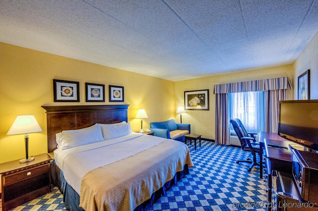 Holiday Inn Columbus North I-270 Worthington Экстерьер фото