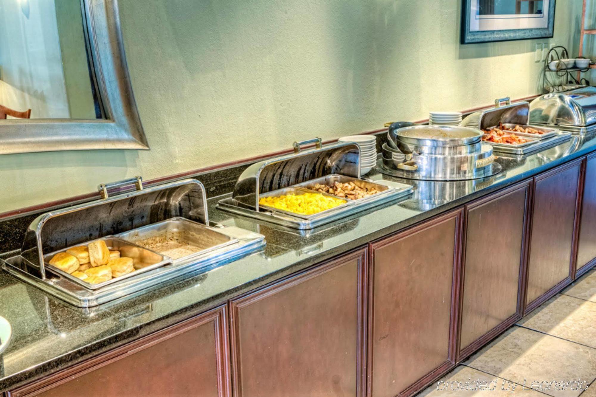 Holiday Inn Columbus North I-270 Worthington Экстерьер фото